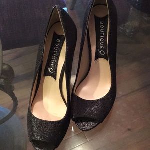 Boutique 9 Black sparkle leather shoe Size 7.5.